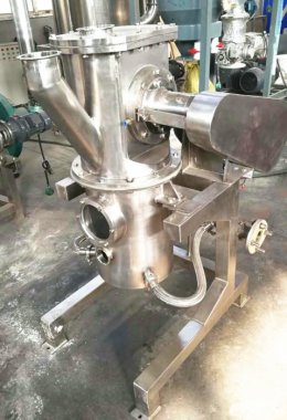 在超細粉碎機中，軸承的溫升必須經(jīng)常檢查